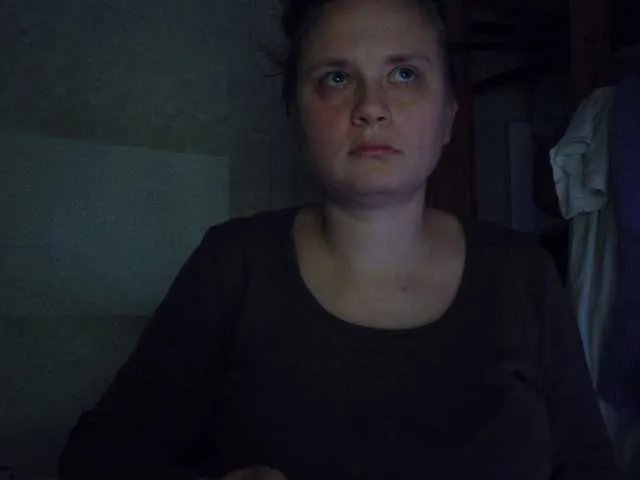 esterjohns on BongaCams 