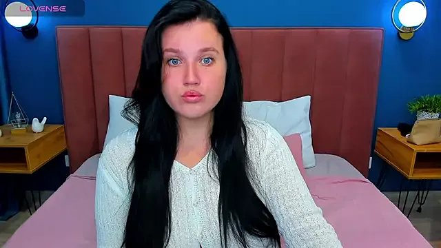 Kassandra__grey on StripChat 