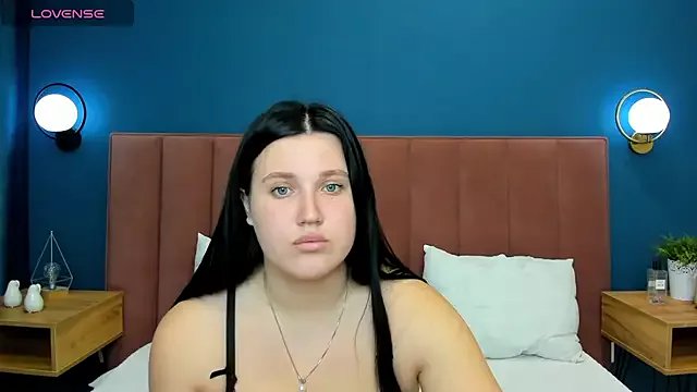 Kassandra__grey on StripChat 