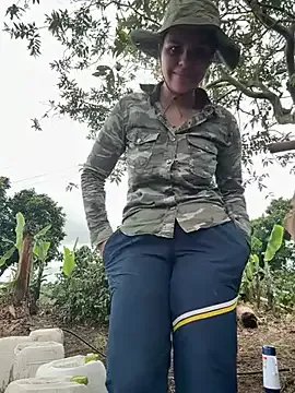 lalilamassu1 on StripChat 